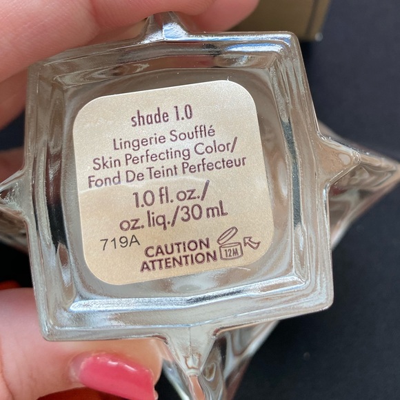 Stila Souflee Perfecting Mousse Tinted Skin Color - Picture 4 of 5